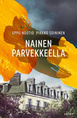 Nainen Parvekkeella