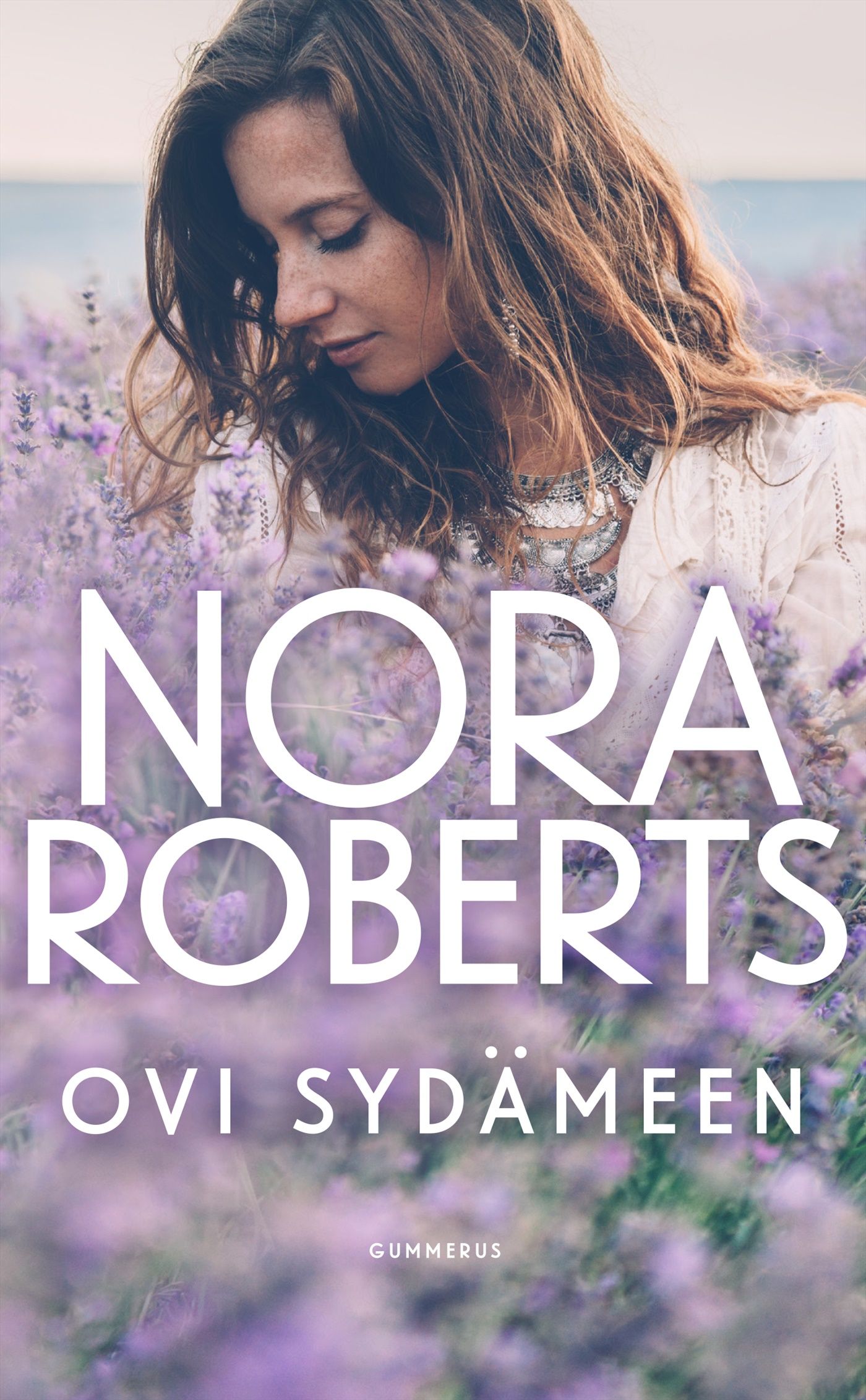 Nora Roberts : Ovi sydämeen